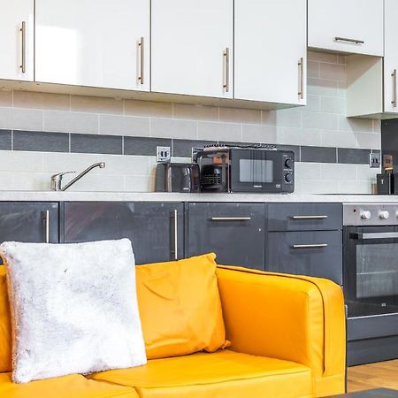 Spacious City Centre Apartment - Sleeps 8 Ліверпуль Екстер'єр фото