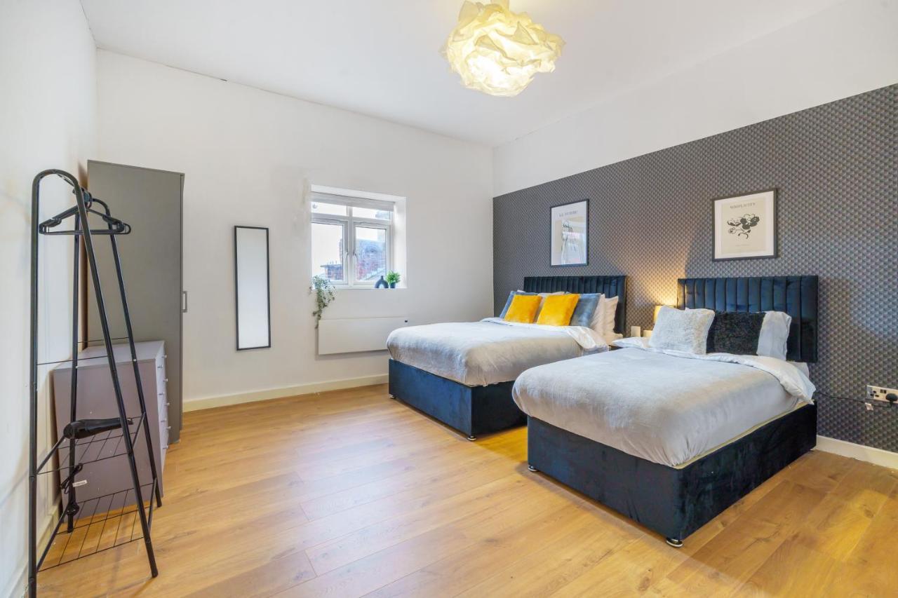 Spacious City Centre Apartment - Sleeps 8 Ліверпуль Екстер'єр фото